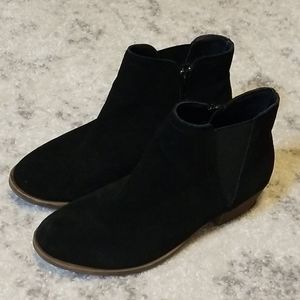 Kensie black suede booties size 7